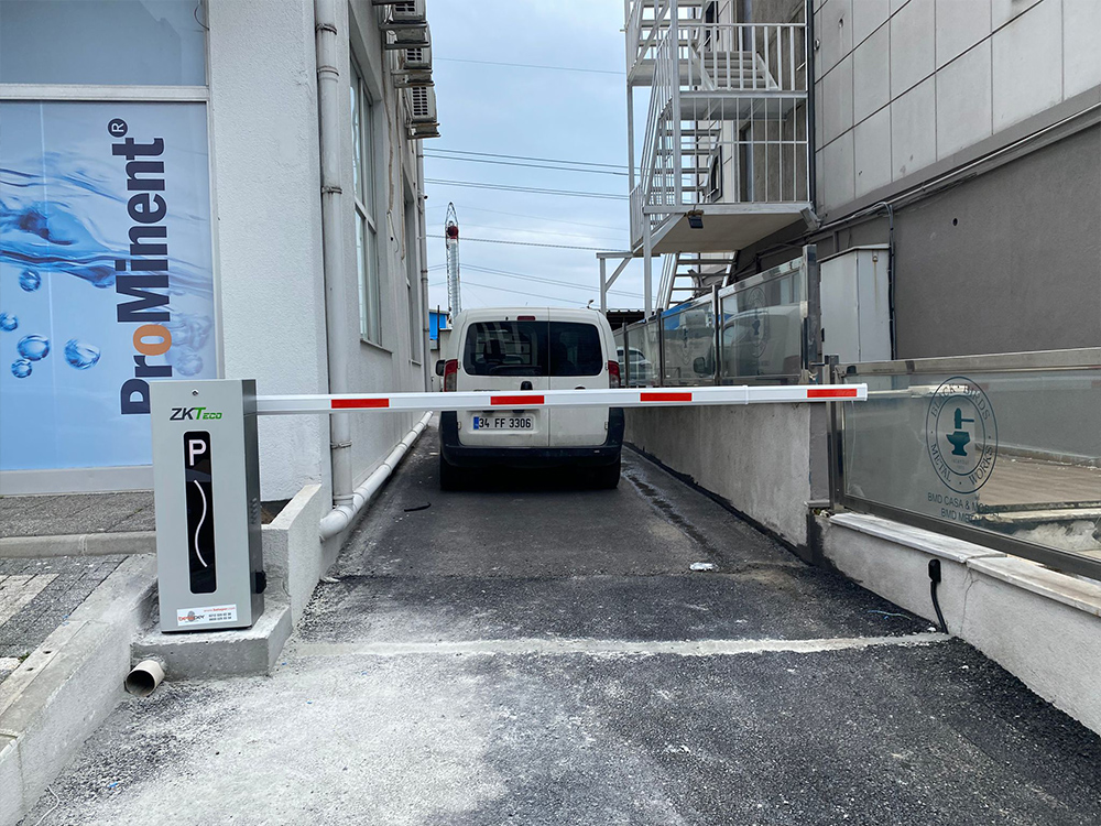 Otopark bariyer sistemi montajı