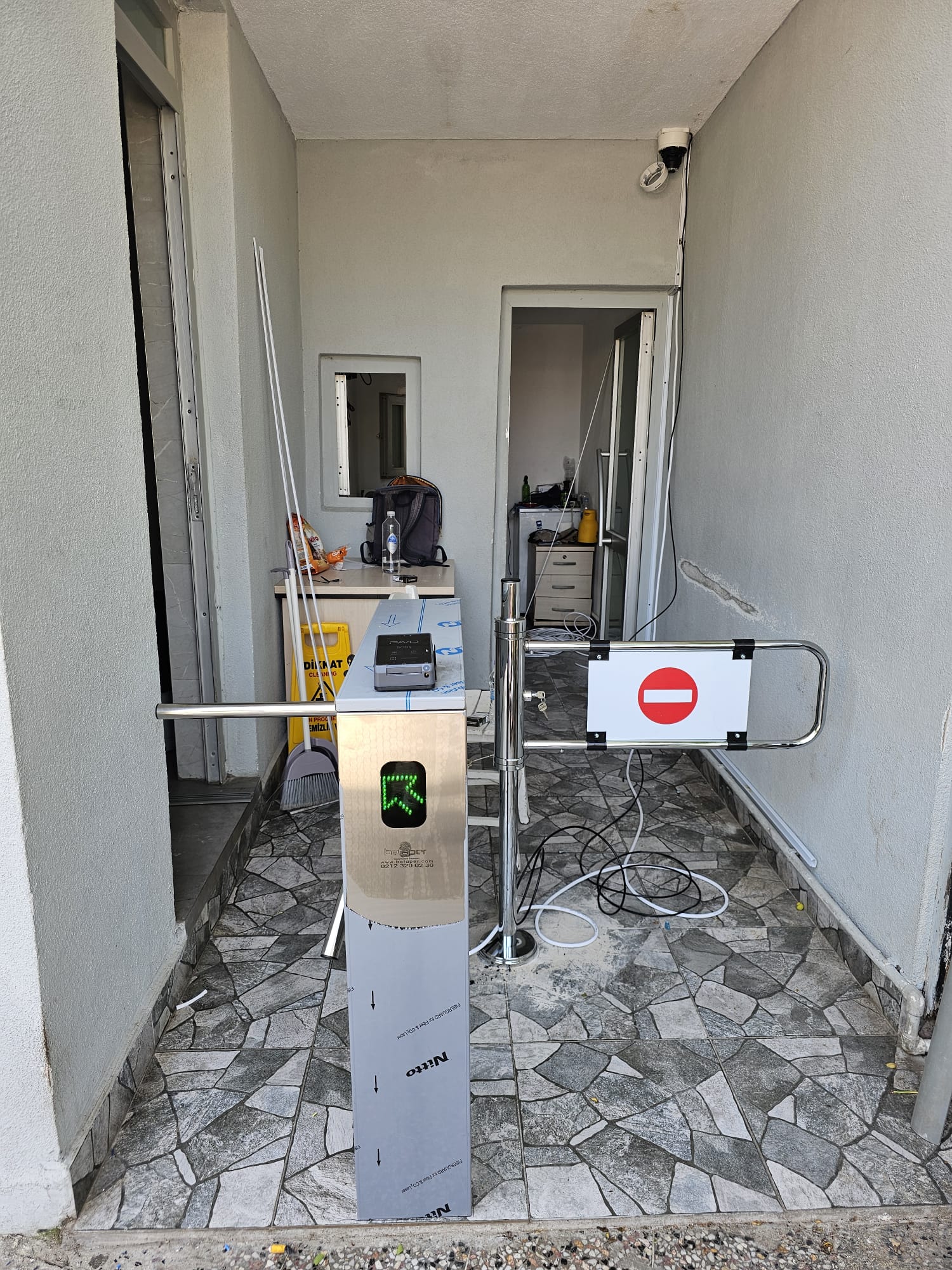 Bozcaada Kredi Kartı İle WC Giriş Turnike Sistemi